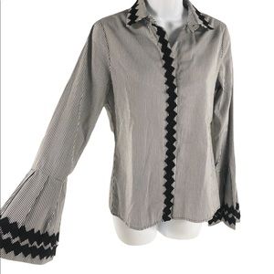 Alexis black/white button down bell sleeve blouse